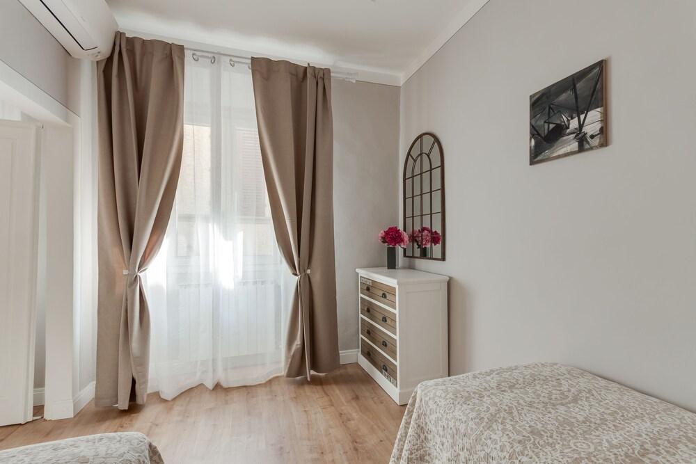 Cimatori Balcony 2