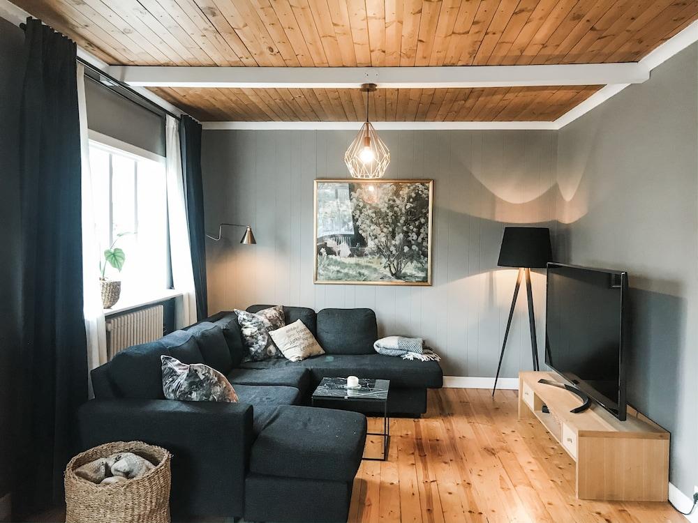 Apartment J10