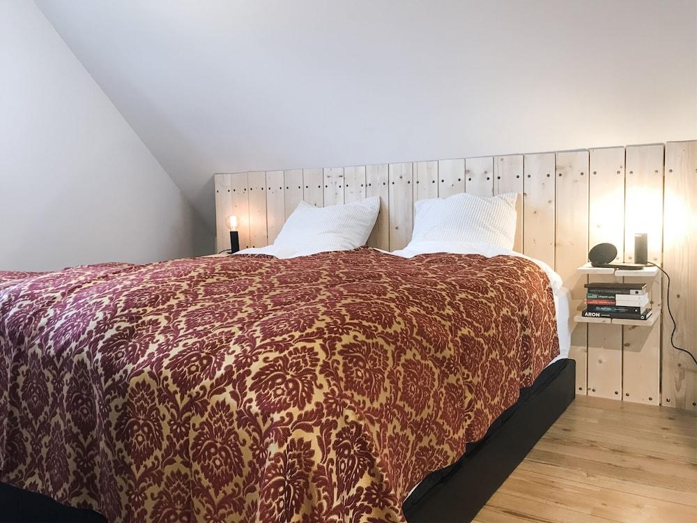 Apartment J10 2