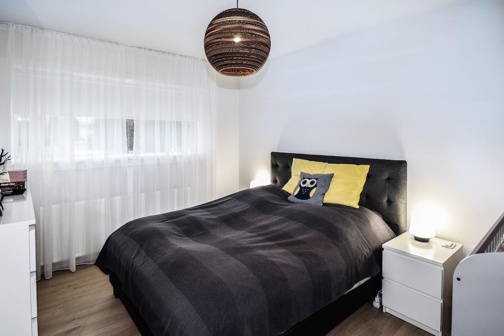 Apartment G22 2