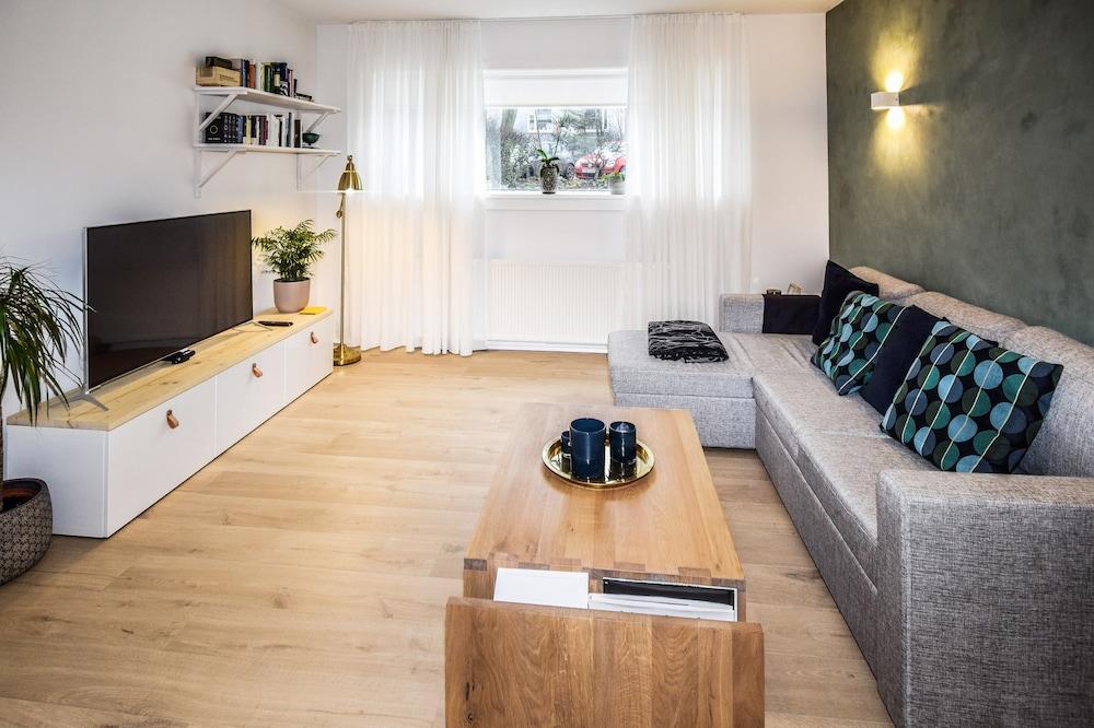 Apartment G22