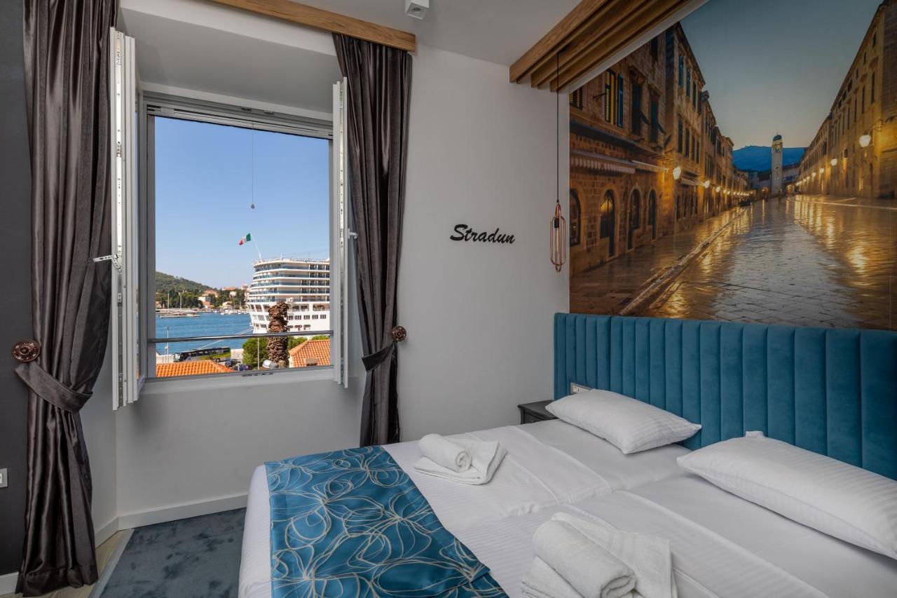 Apartments And Rooms Villa Naida 1
