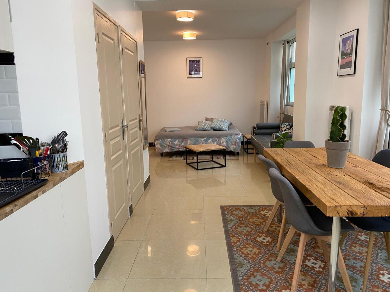 Large And Unique Souplex 60sqm, Well Located