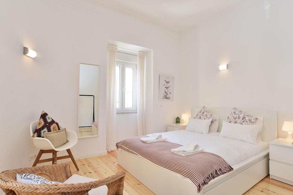 Amazing Grace Apartment