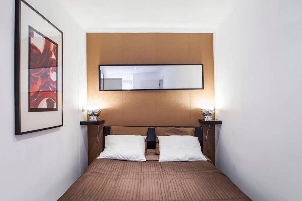 Designer Apartment in Chiado