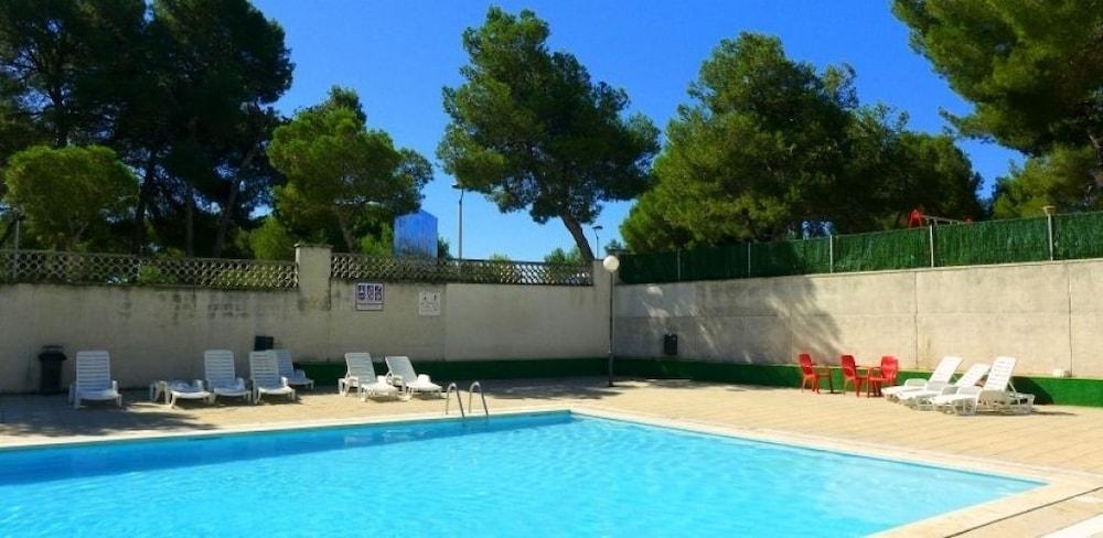 Apartamento Familiar Cerca de Port Avenuta