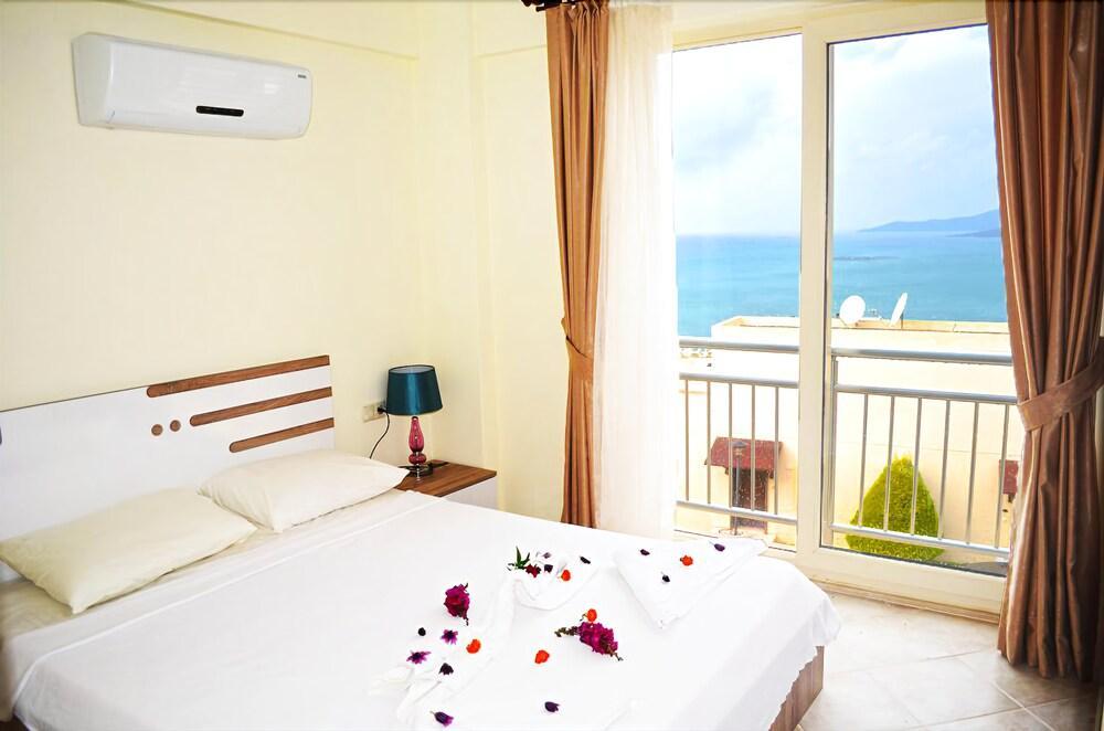 2 Bedroom Apartment Sea View 8 by Likya Global