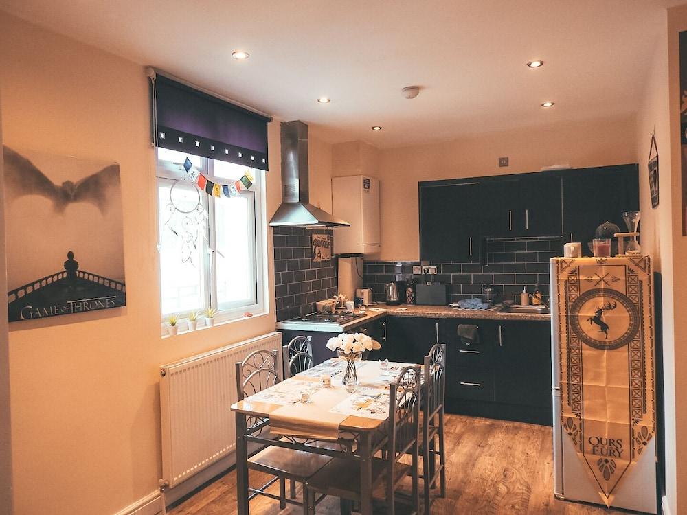 Comfortable Serviced Flat in London City Centre