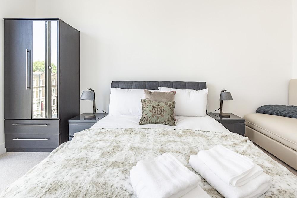 Stunning Brand New Westminster Apartment 1
