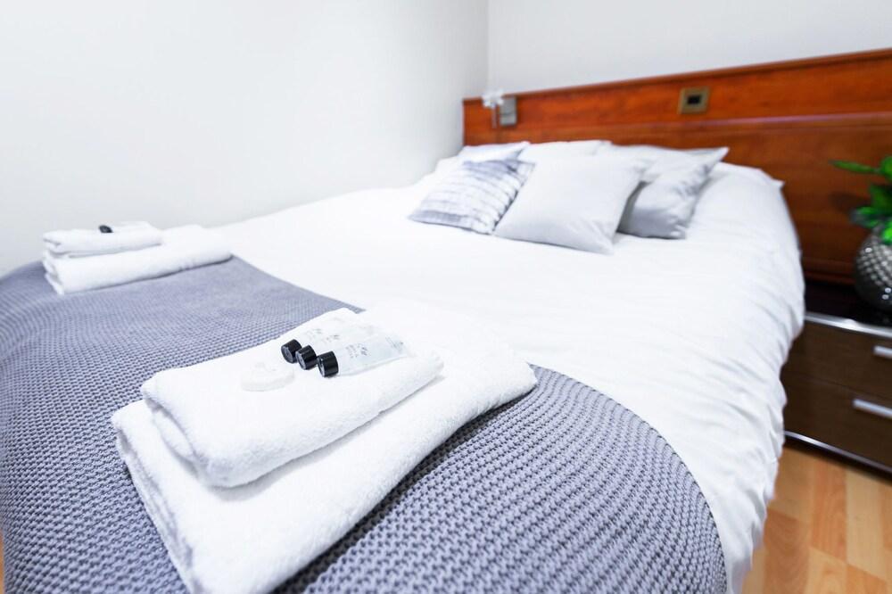 Pml Apartments Gloucester Place 2