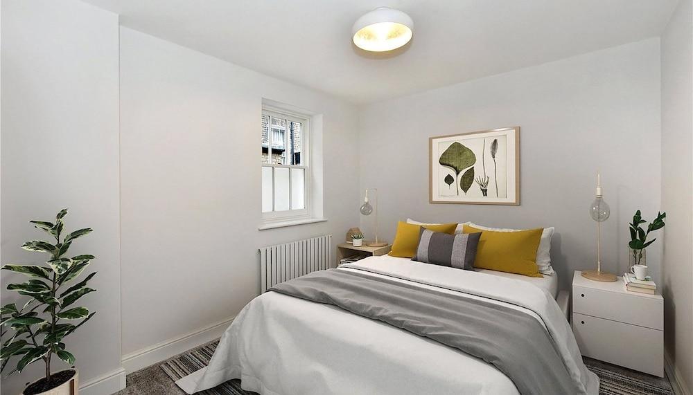 Rainsford Mews by Lime Street 1