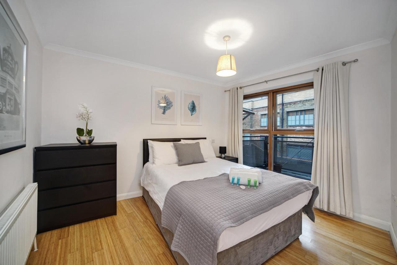 2 Bed Chic Apartment Near Shoreditch & Liverpool St Free Wifi & Parking by City Stay Aparts London 2