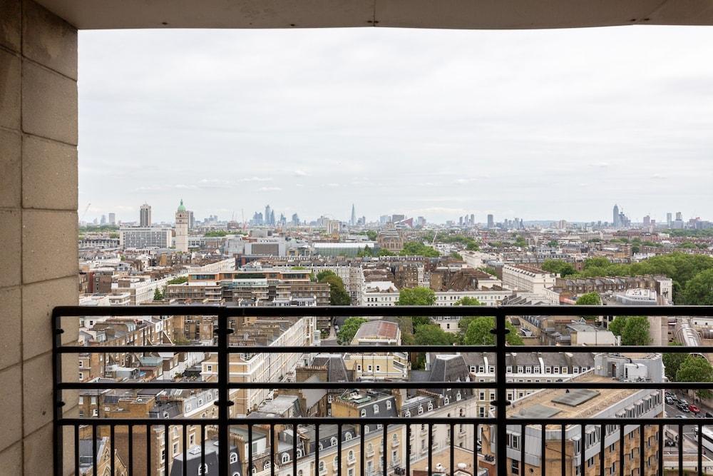 Stunning 2 Bed Penthouse Apartment 2