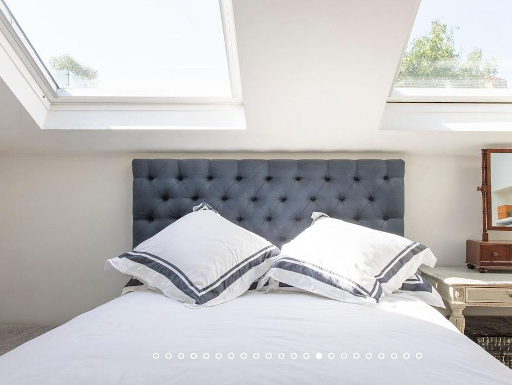 3bedroom Mews House with Garden 1