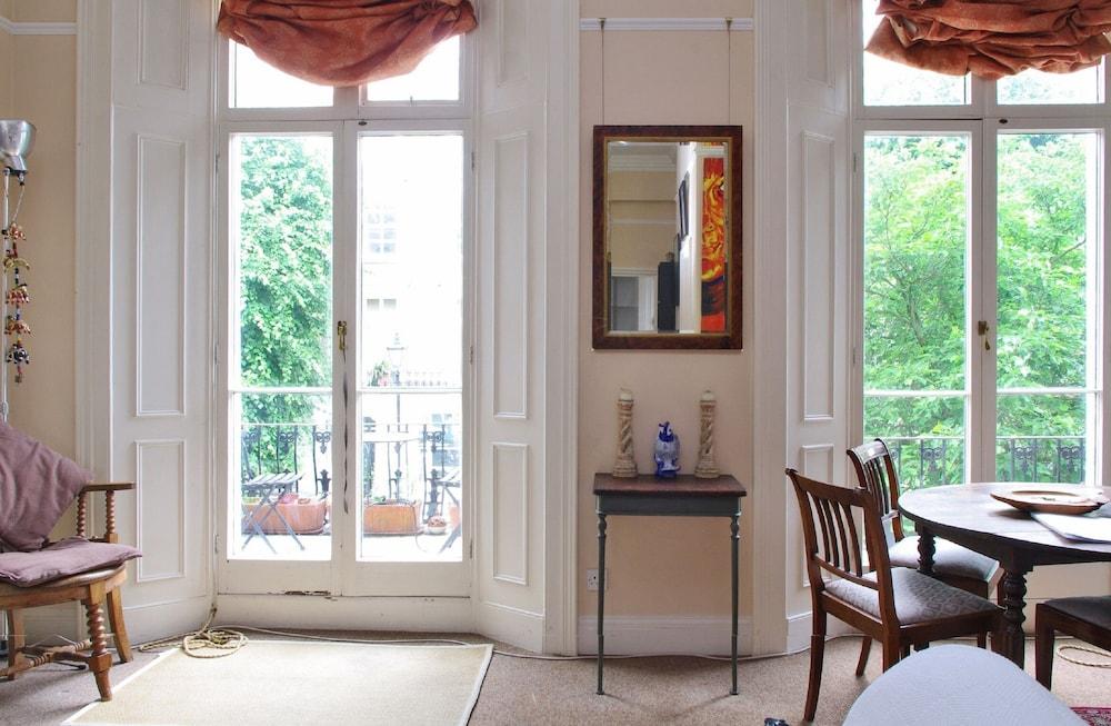 The London Agent Notting Hill Balcony 2