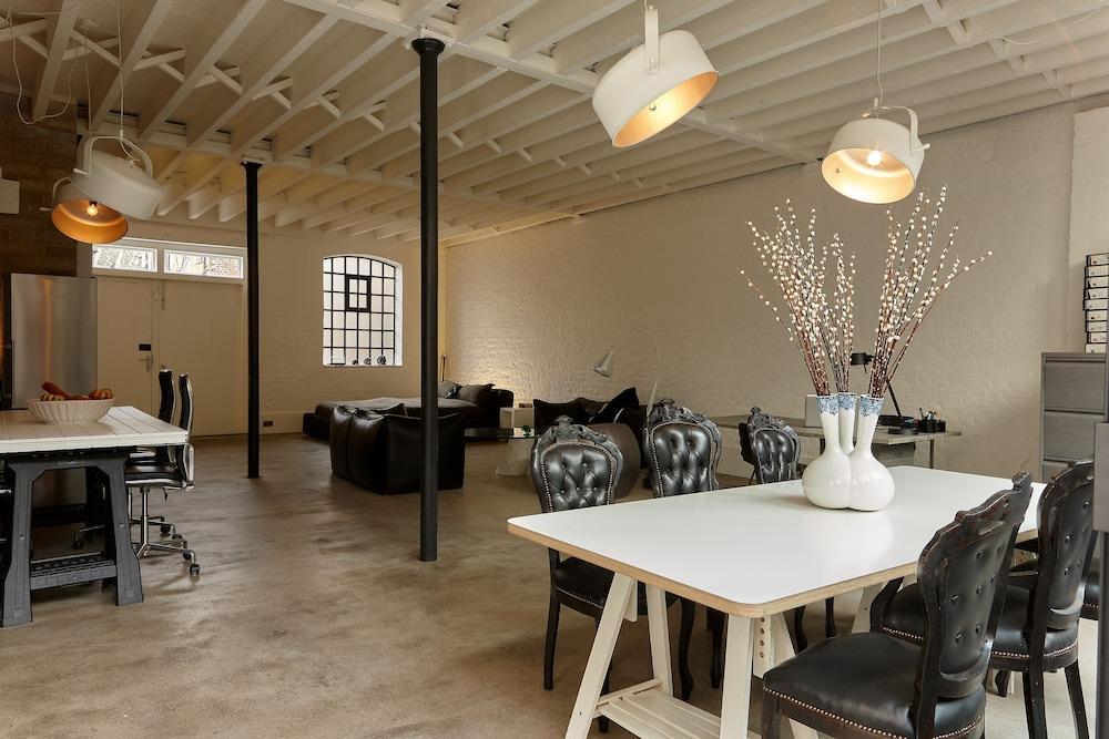 Incredible Designer Warehouse Close To Trendy Shoreditch 2