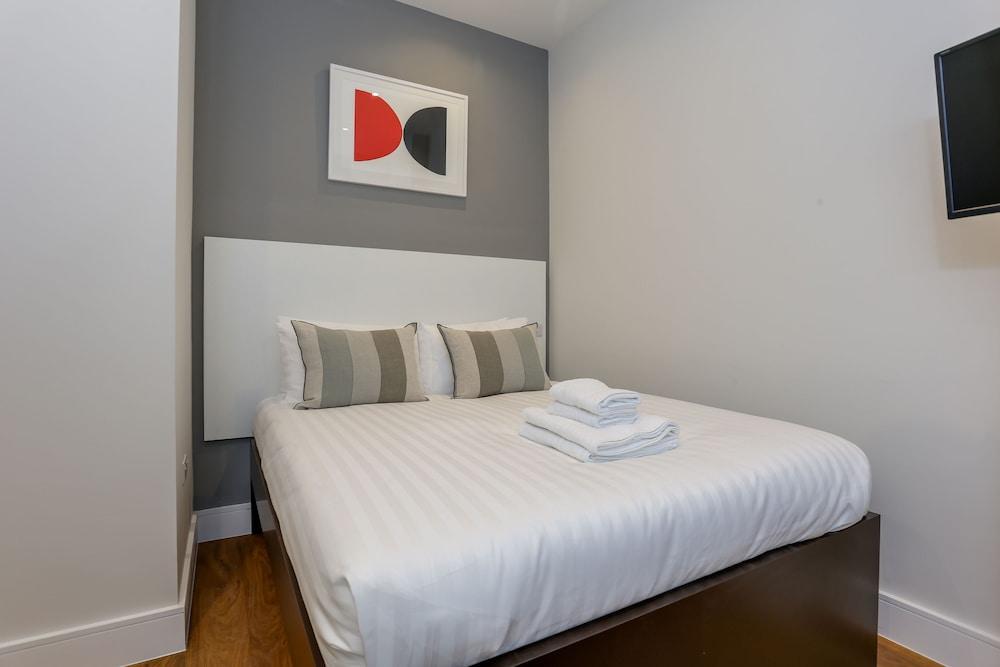 Queensborough Terrace Service Apartments by Concept Apartments 1