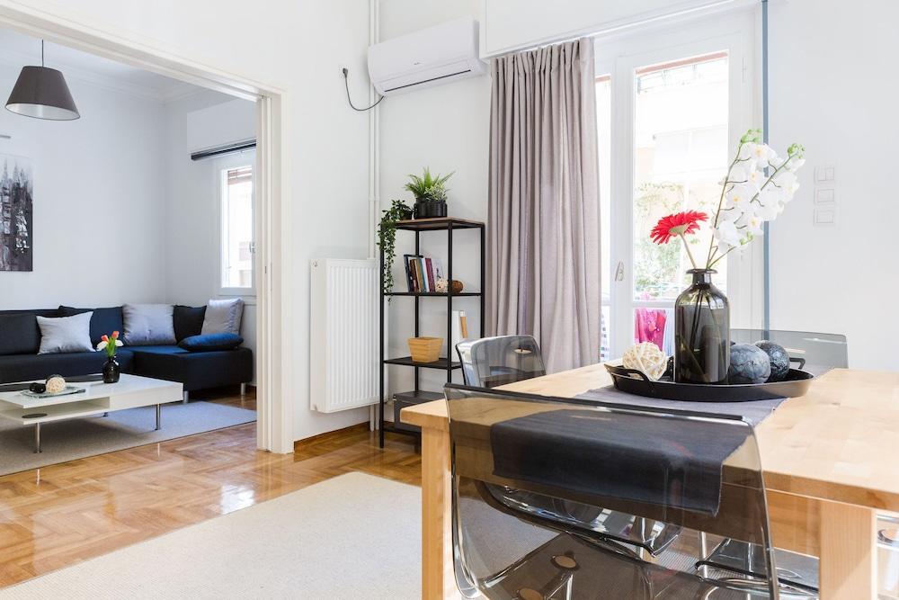 Newly Renovated Stylish Urban Flat