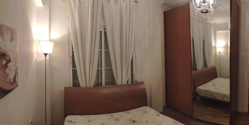 Travell Suite 11 2