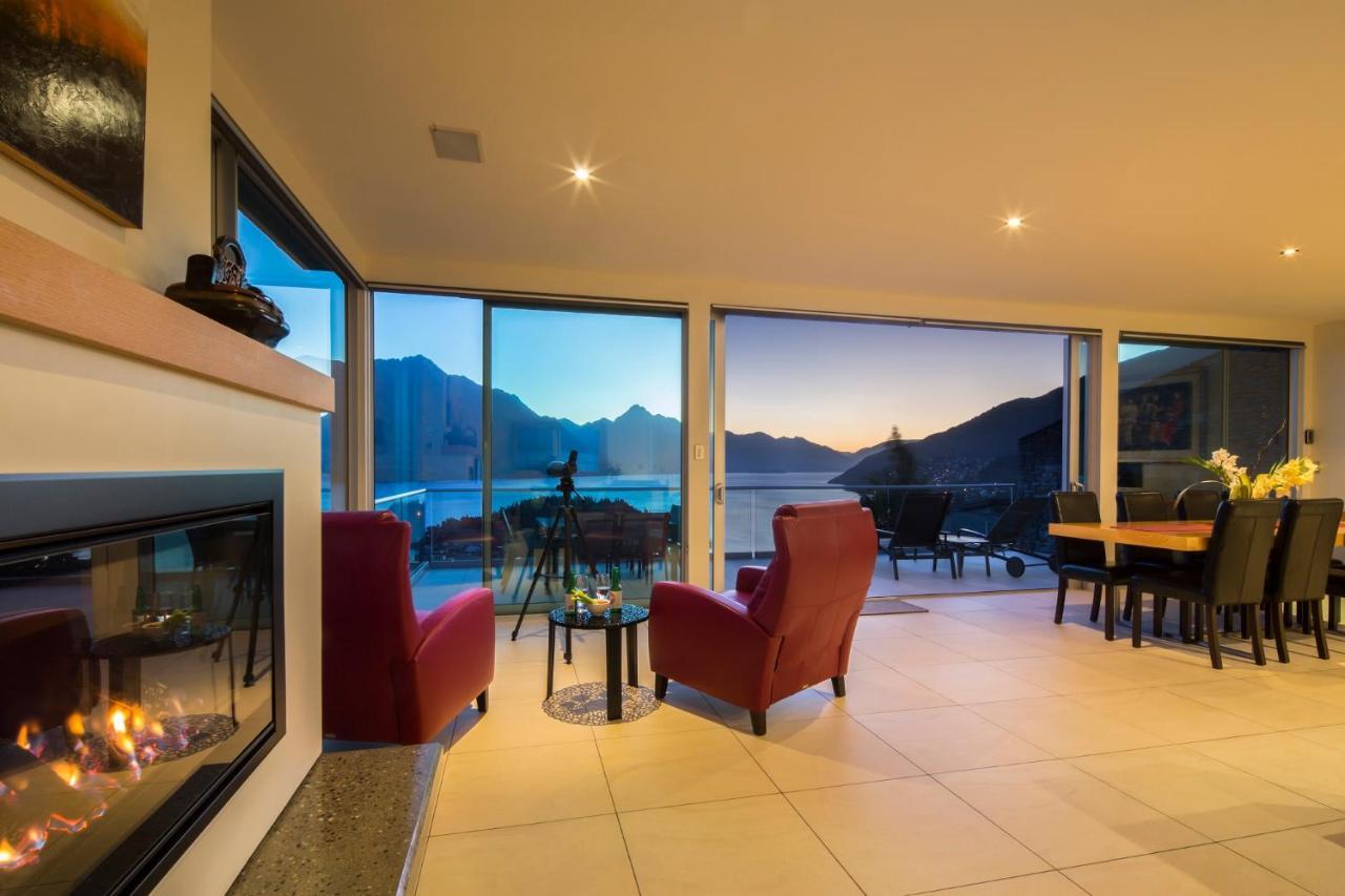 Queenscliff Villa - Outstanding Views And Close To Town 2