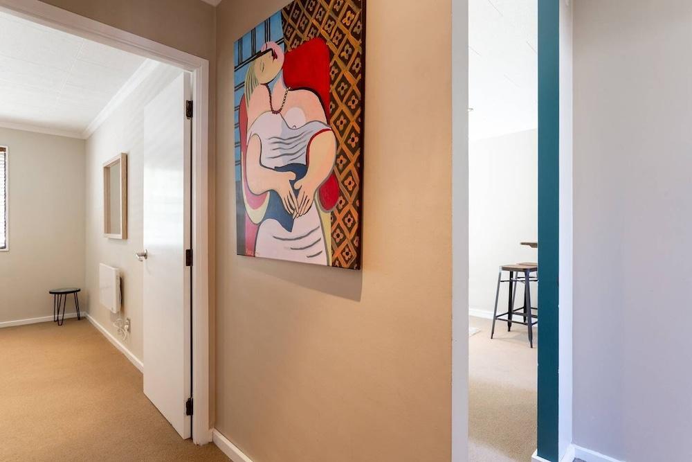 Spacious Central City Apartment with Parking 1