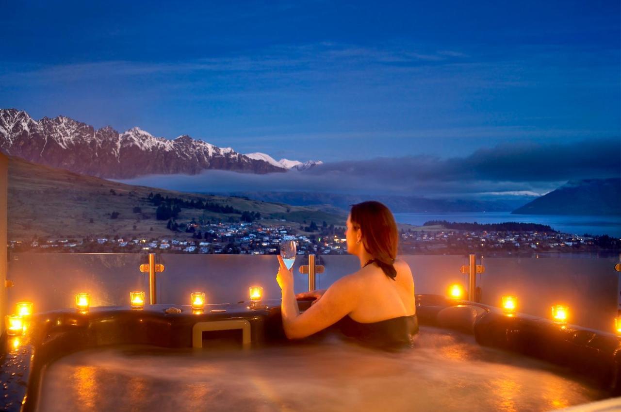 Bel Lago - Every Room with a Lake View 1