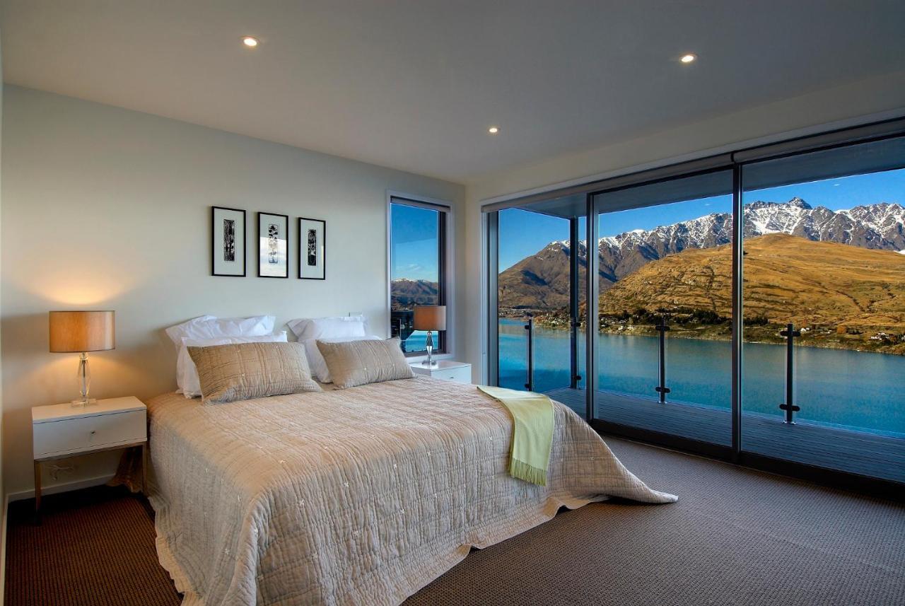 Bel Lago - Every Room with a Lake View 2