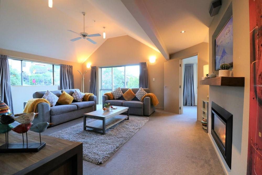 Large Distinctive And Spacious Family Home