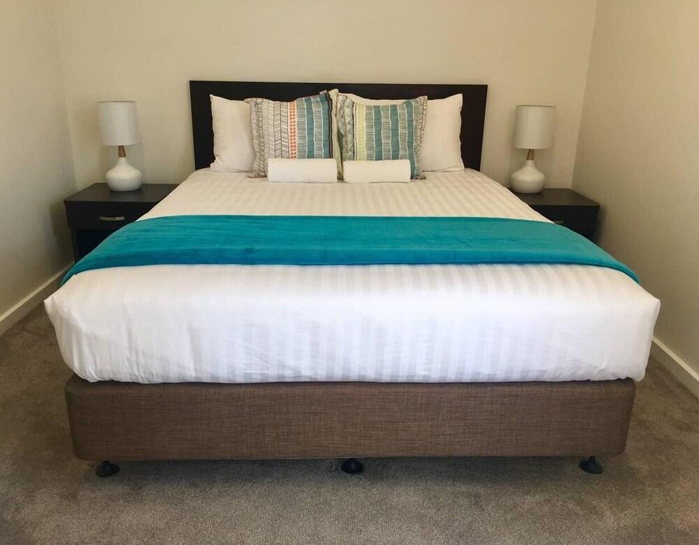 Lake View Apartment Queenstown Hill 1