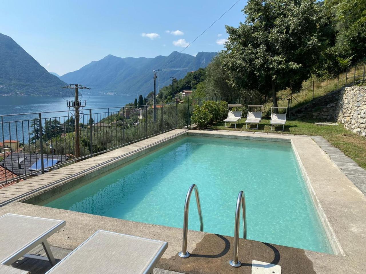 State of the Art Home Suite with 180° Panoramic Lake View, Pool, Sauna & Jacuzzi 1