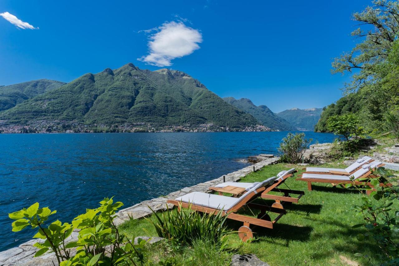 The Writer's Nest Waterfront Villa by Rent All Como 1