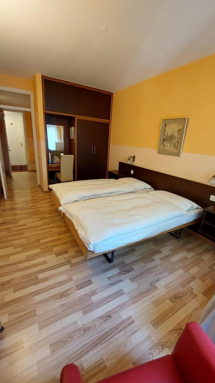 Nassa Garni 1