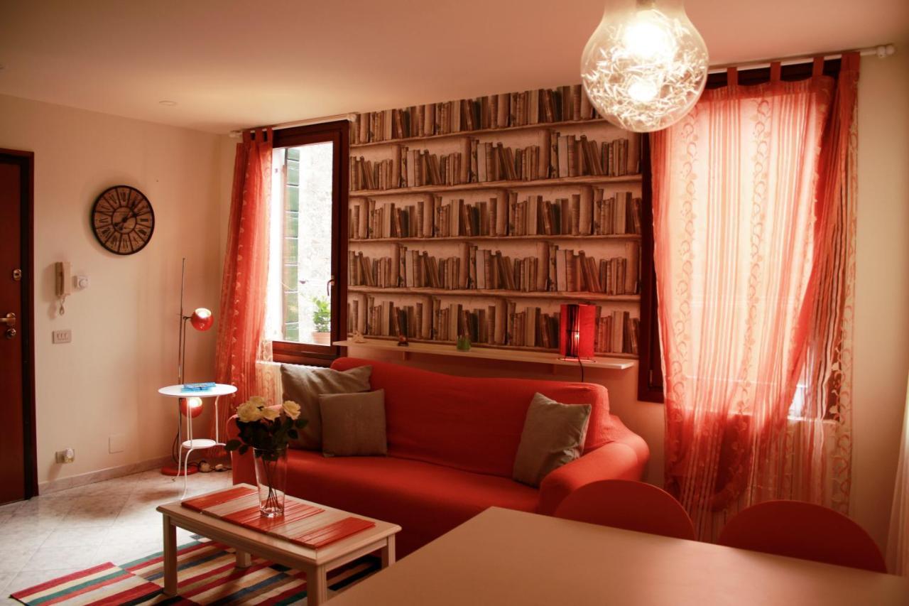 Bacanal Apartment 1