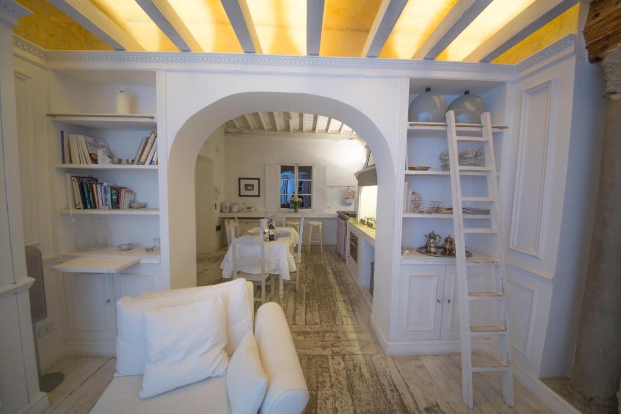 White Home by Mmega 2