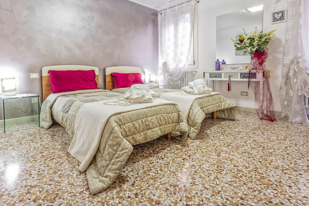 Venice Dream House Tosca 1