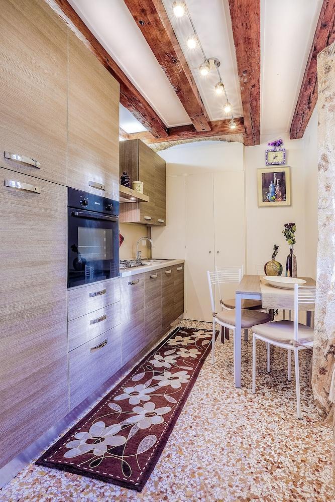 Venice Dream House Tosca 2