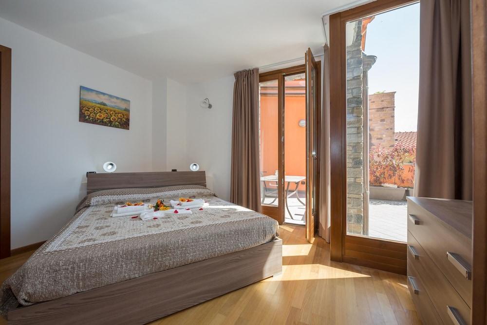 Residence Borgo la Sorgente 1