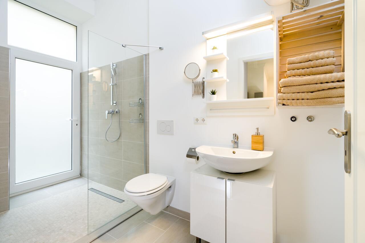 The Lohmeyerstr Hh, 2 Bed Rooms Up To 5 People