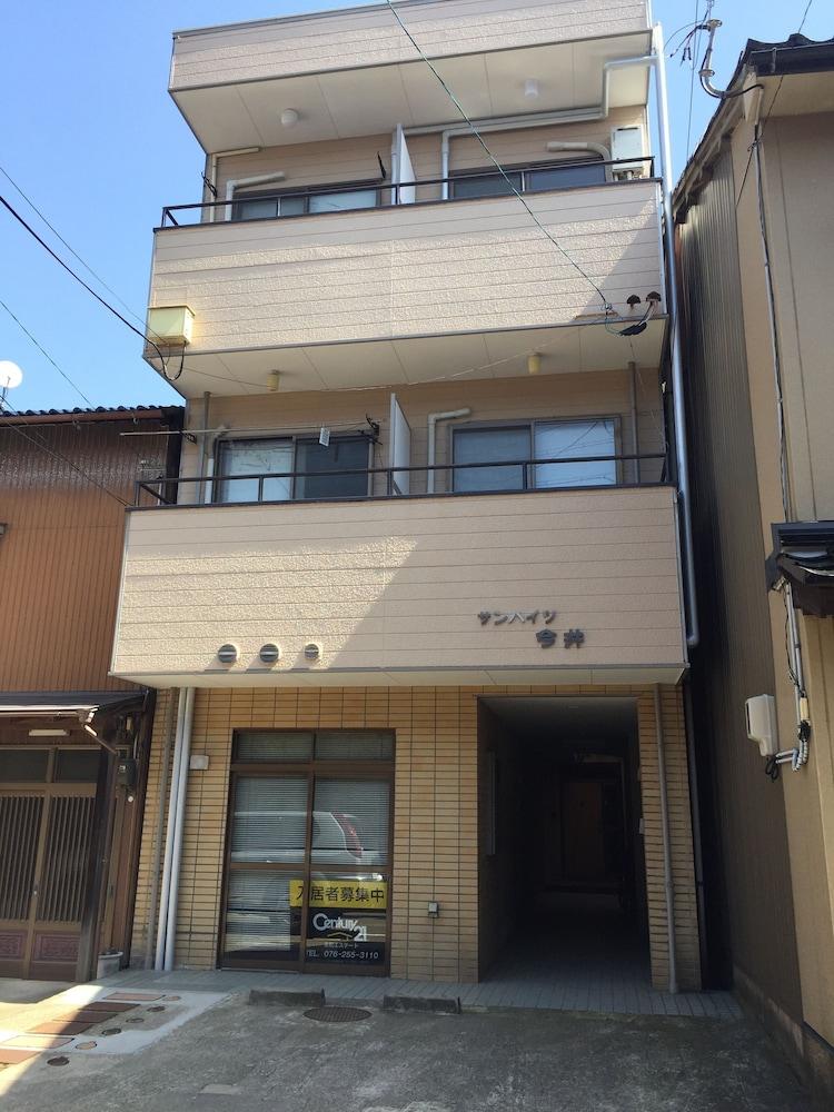 Kanazawa Hachitabi Kasaichi
