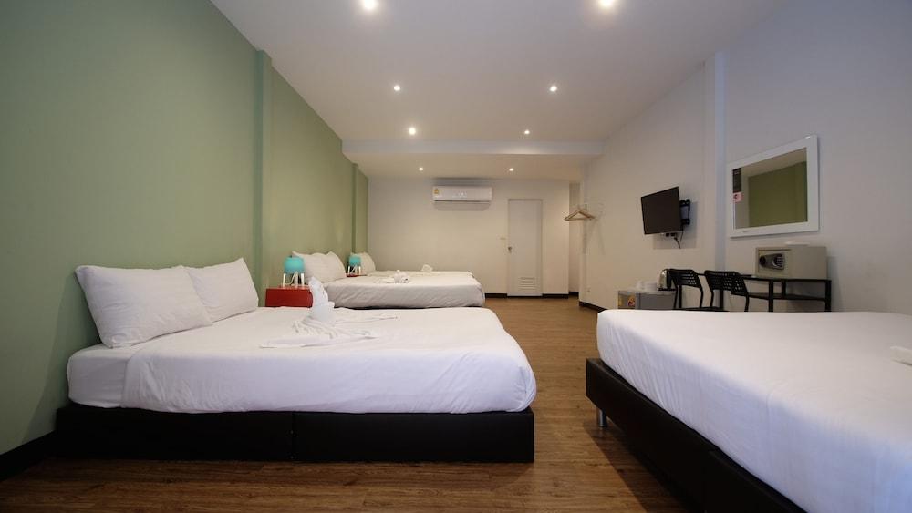 Resort V Mrt Huai Kwang 2
