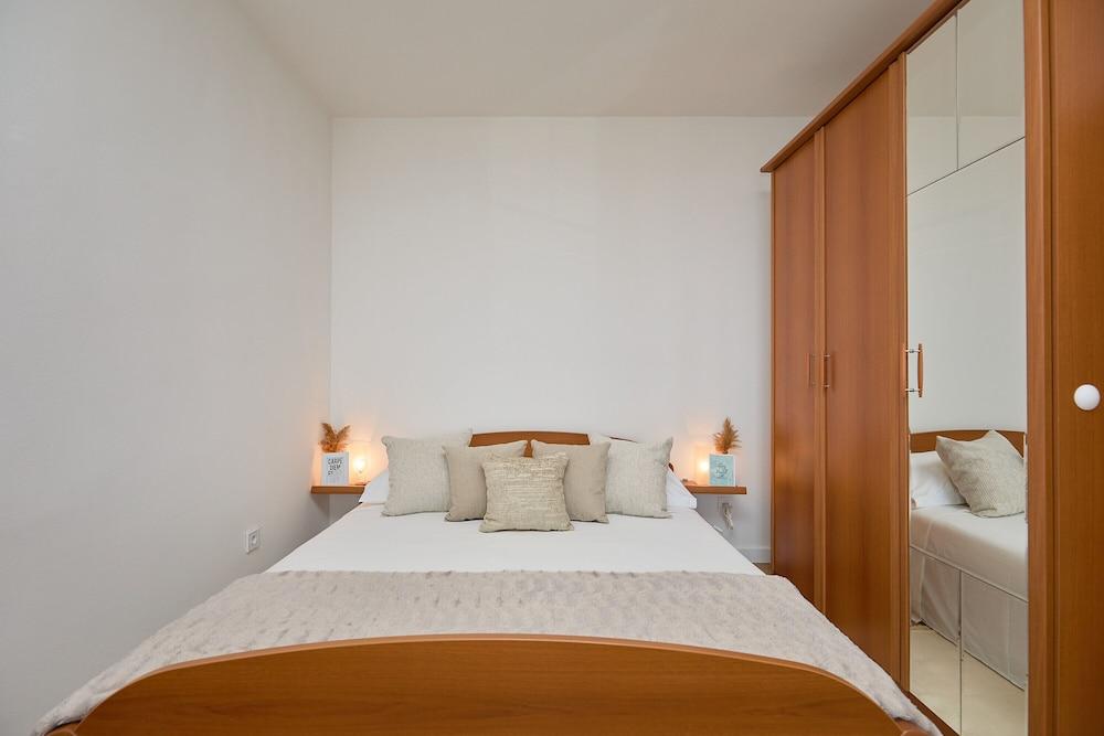 Bahari Apartment 1
