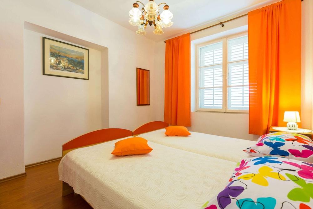 Anika Apartment 2
