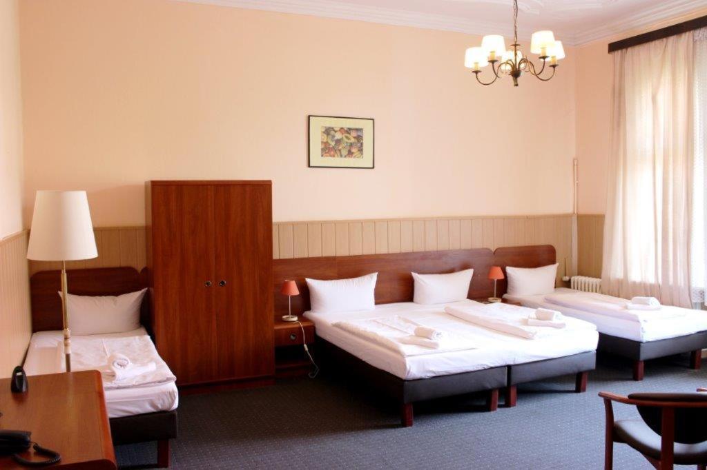 Hotel Pension Rheingold 1