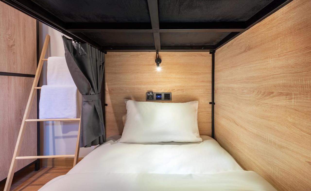 Siam Subway Hostel And Cafe (Adults only)