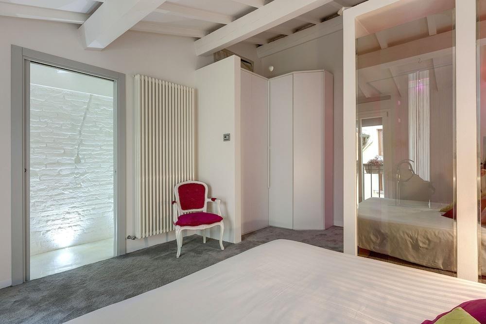 Mamo Florence – Victor Apartment 2