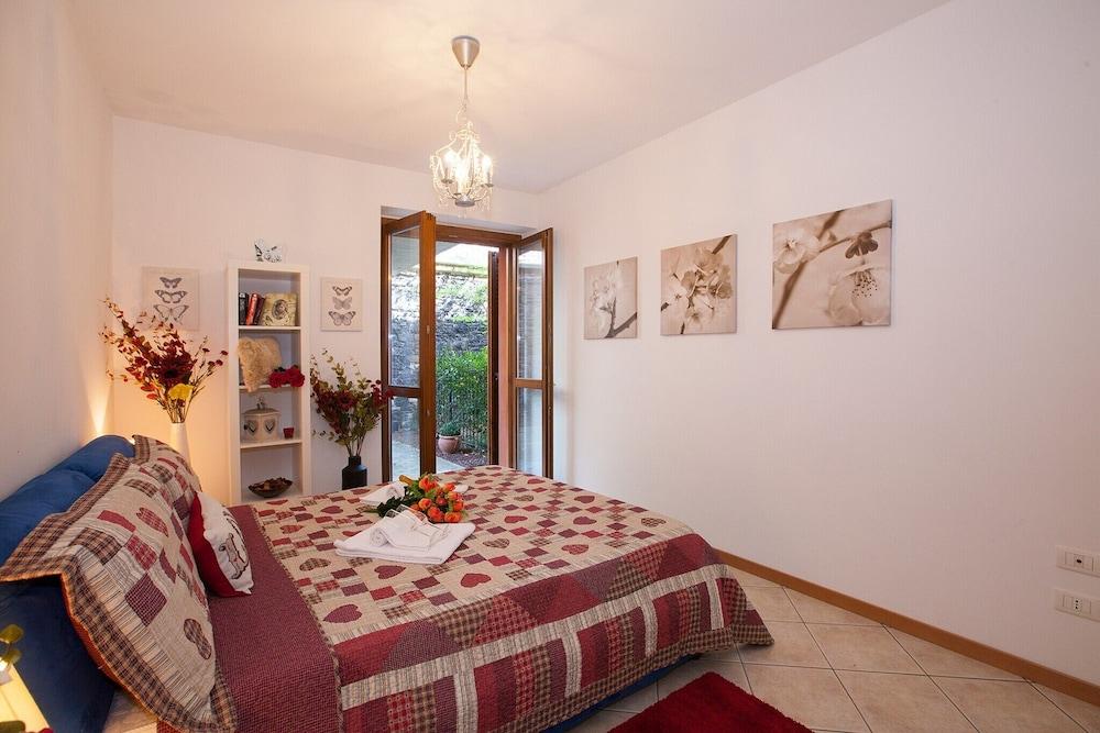 Vista D'oro Ulivo Apt. 4 1