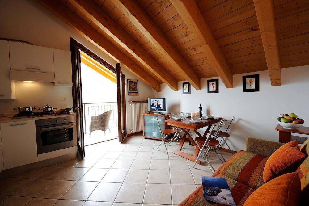 Vista D'oro Ulivo Apt. 16