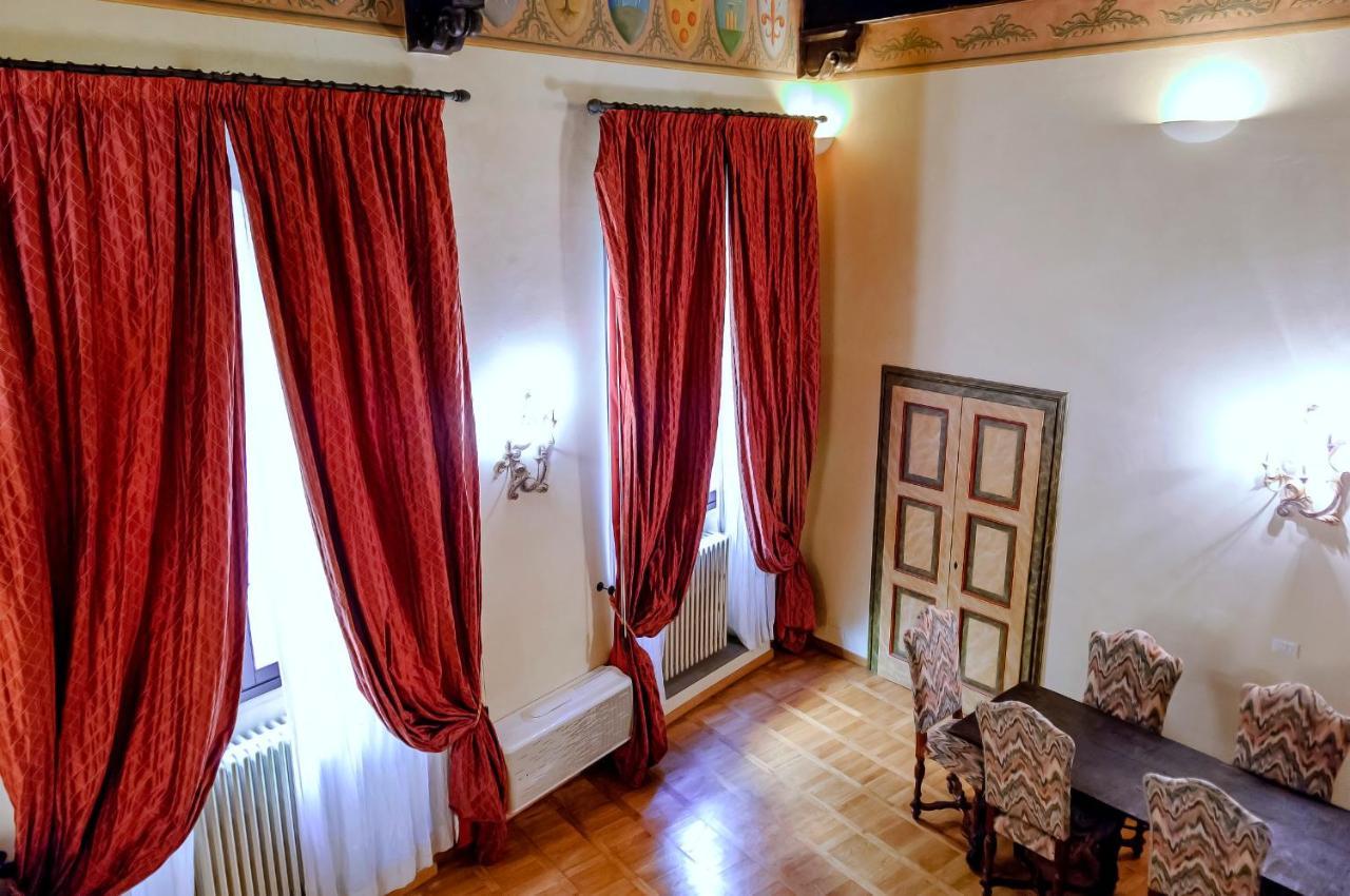 Corno Florentine Apartment by 360rentals 1