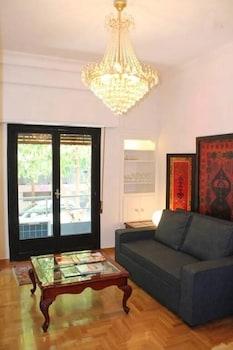 Elegant Apartment