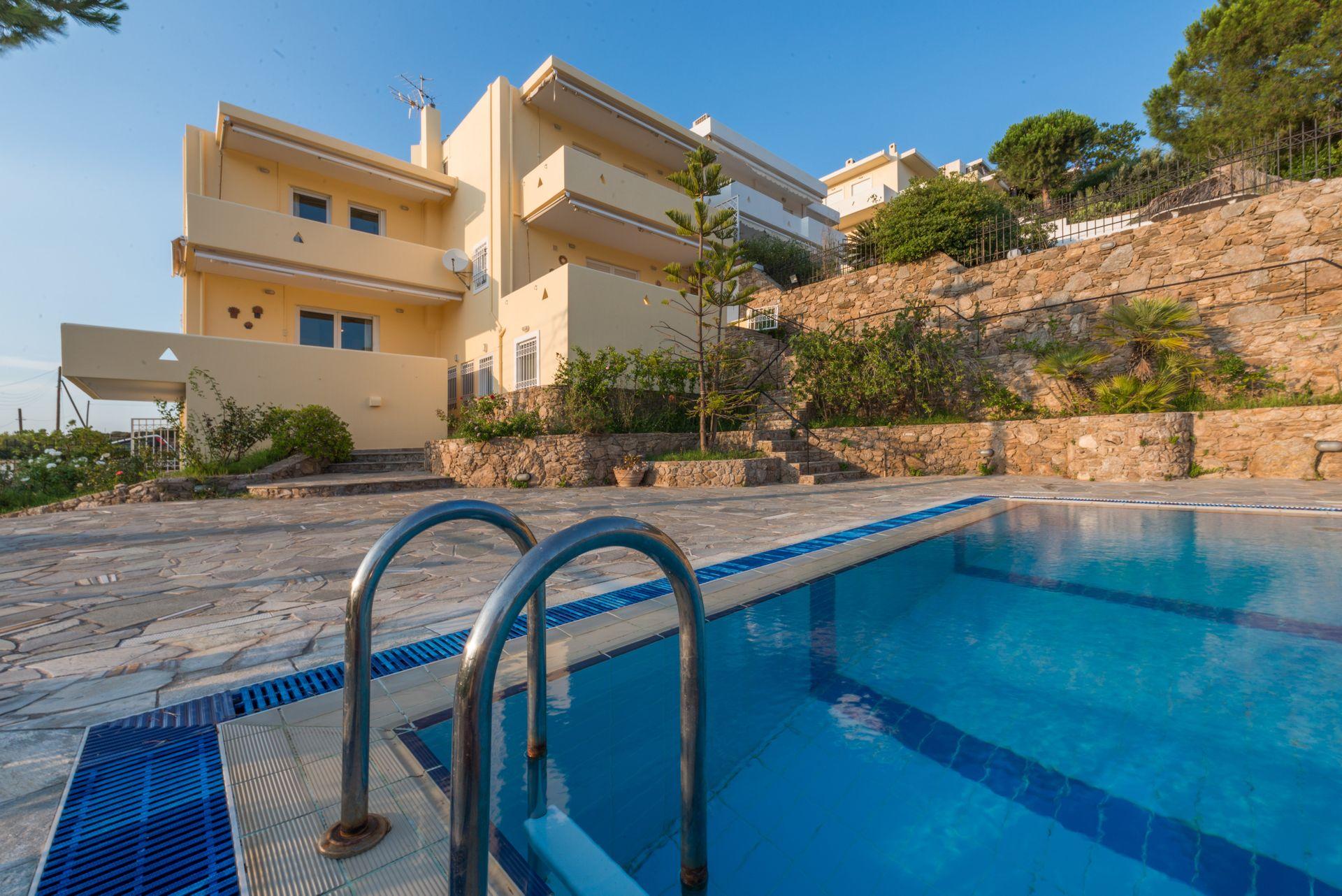 Villas in Sounio